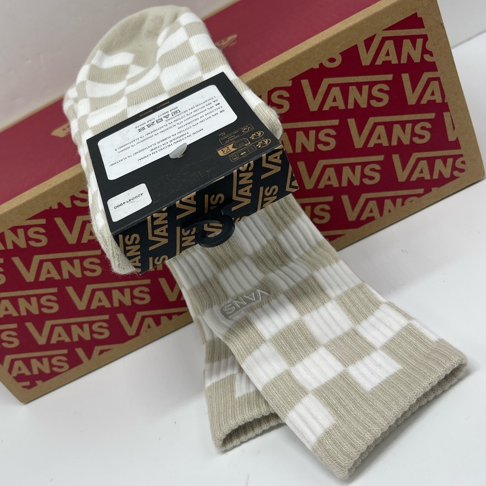 Vans Men's Checkered Socks - White and Tan Vans Checkerboard Crew Socks (1 pair) - Picture 3 of 16